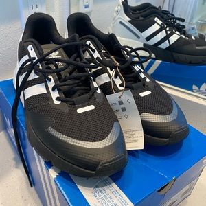 Mens 10.5 Adidas ZX 1K BOOST brand new